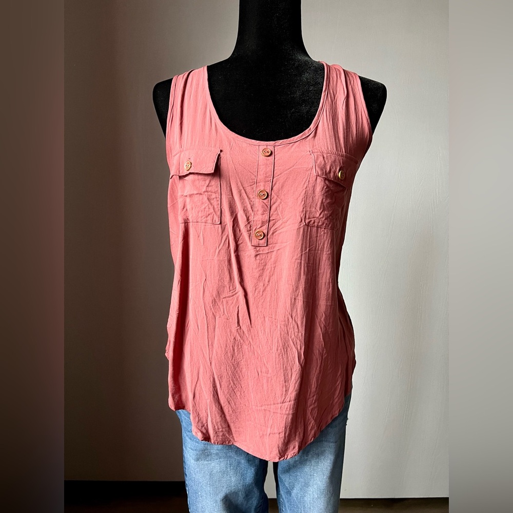 Active USA Mauve Buttoned Tank Top
